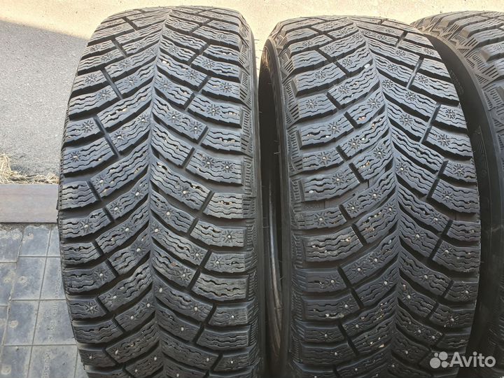 Michelin X-Ice North 4 205/55 R16