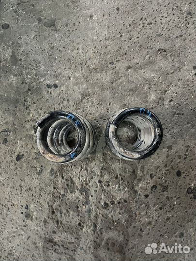 Передние пружины Pajero 4