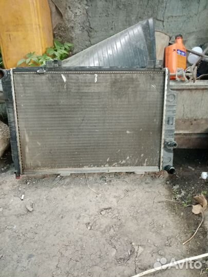 Запчасти на мерседес w202 C180