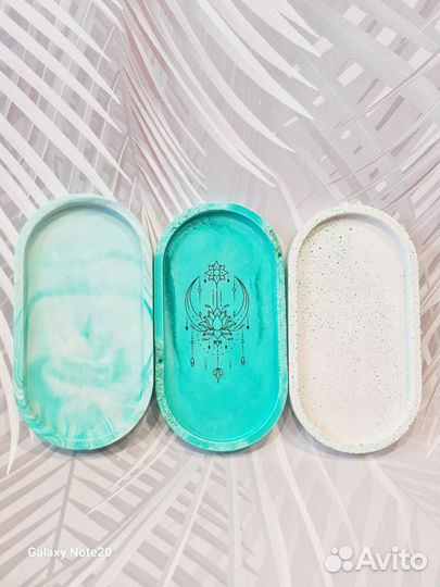 Декоративный поднос из гипса