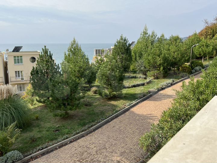 3-к. квартира, 161,7 м², 2/3 эт.