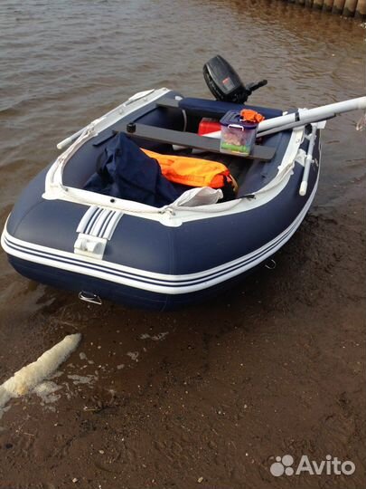 Моторная лодка