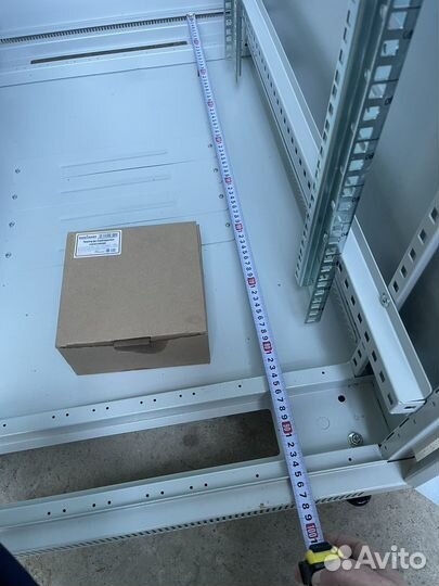 Шкаф телекоммуникационный 19 на 42 юнита