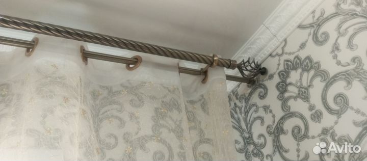 Тюль с карнизом. б. у