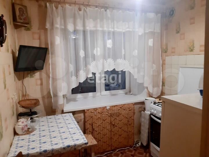 2-к. квартира, 50 м², 4/4 эт.