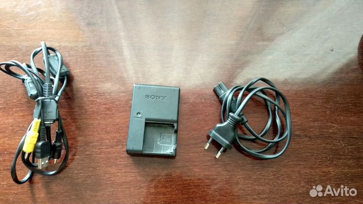 Фотоаппарат Sony Cyber-shot DSC-H7