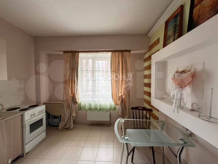 1-к. квартира, 50 м², 3/10 эт.