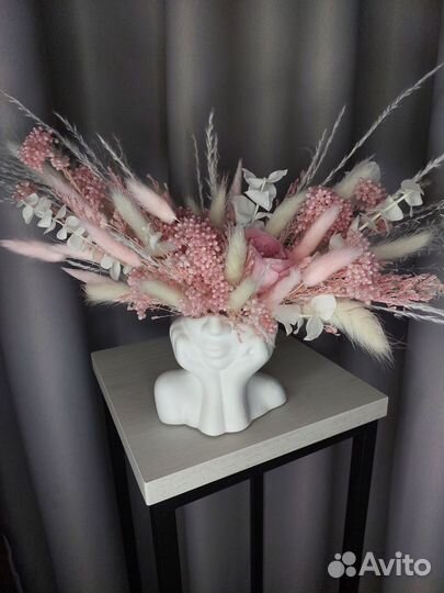 Букет из сухоцветов и стабилизированных цветы