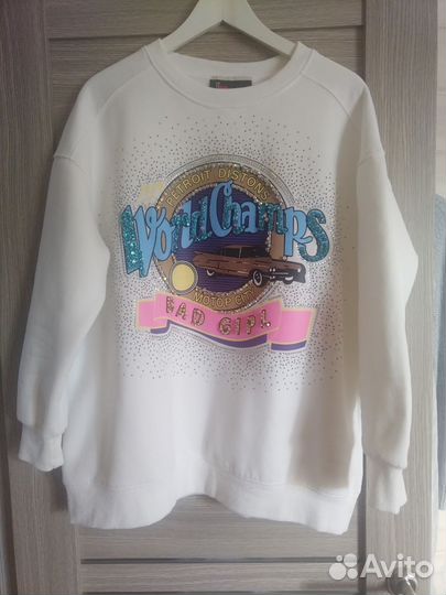 Свитшот женский оверсайз