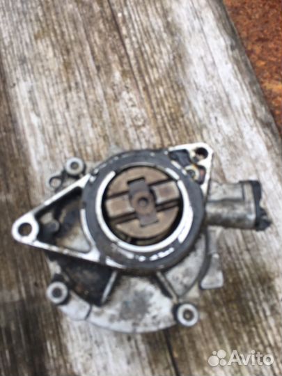 Вакуумный насос ер6,1.6л 120л.с. Пежо Ситроен