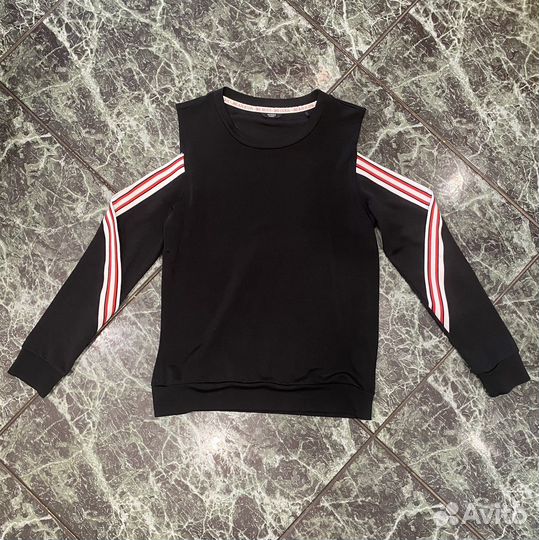 Лонгслив guess c открытыми плечами