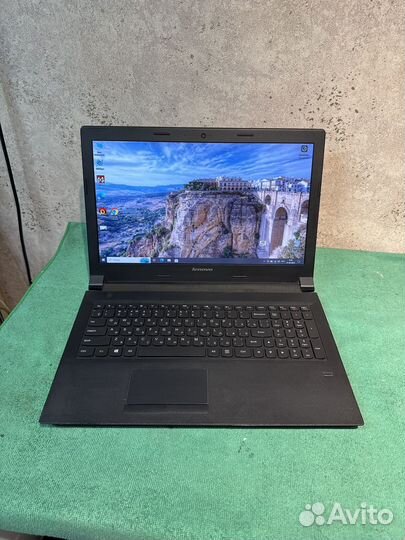 Lenovo для учебы и работы, заряд держит долго