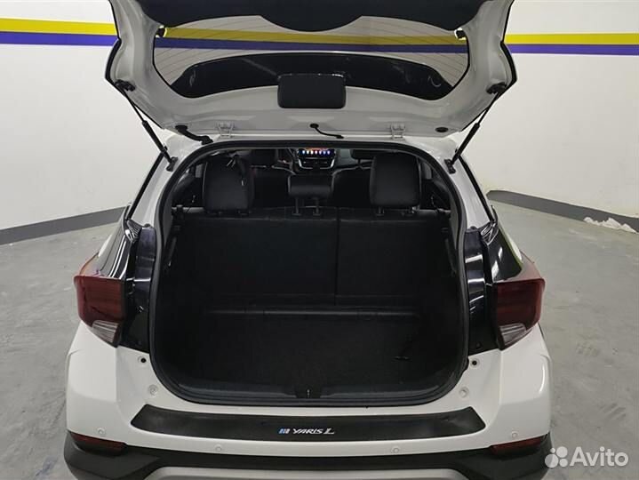 Toyota Yaris 1.5 CVT, 2020, 42 000 км