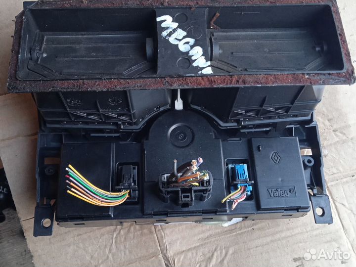 Рено Меган 2 блок управления климот контролем