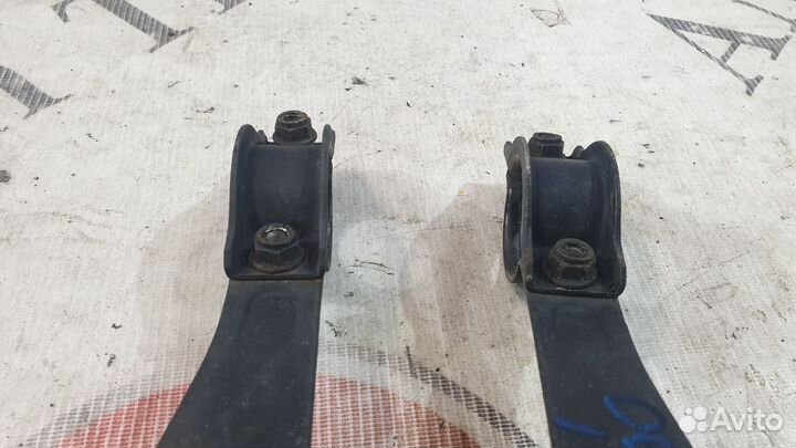 Крепления стабилизатора на Mercedes-Benz W201 E190