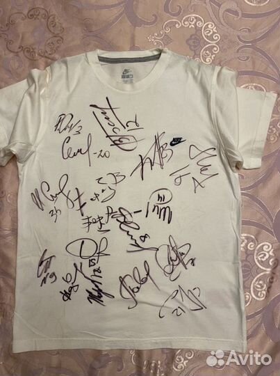 Футболка с автографами сборной России