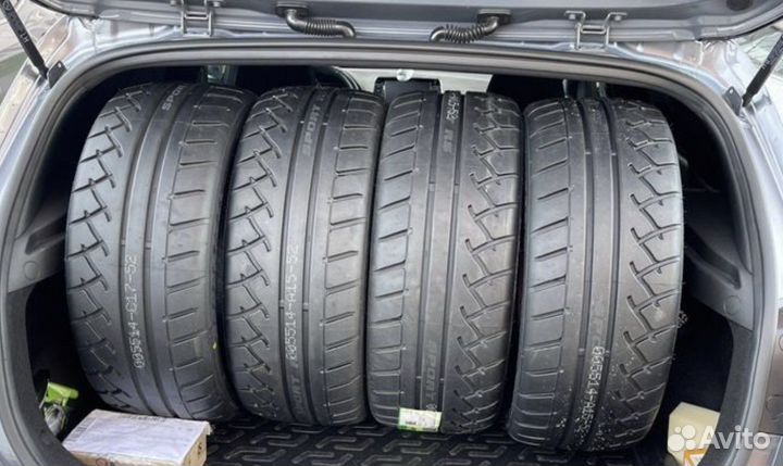 Westlake Sport RS 225/40 R18 93Y