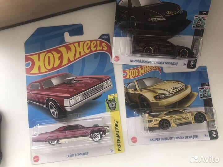 Hot wheels машинки