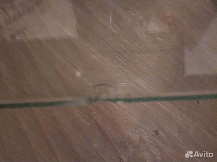 Стеклянная тумба под тв