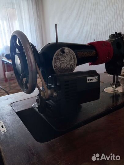 Швейная машинка