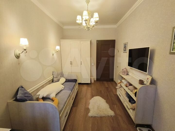 4-к. квартира, 81,2 м², 1/9 эт.