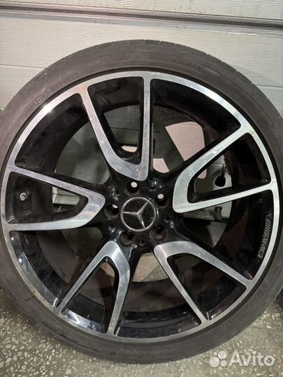 Комплект разношироких колес w213 e43 AMG