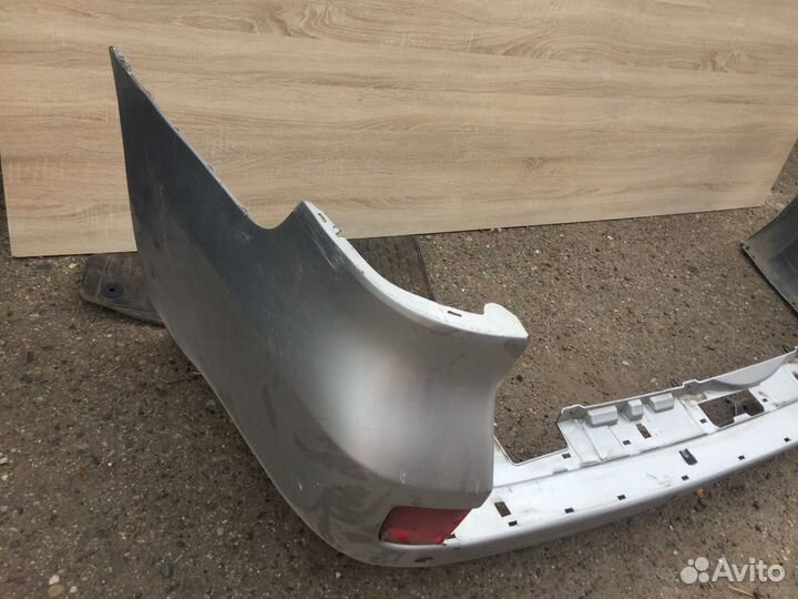 Бампер задний Тойота Ленд Крузер 200 Toyota LC200