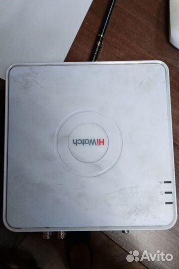 Регистратор для видеонаблюдения Hiwatch 4 канала