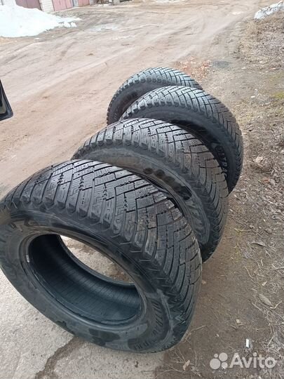 Goodyear UltraGrip Ice Arctic SUV 265/65 R17 112T