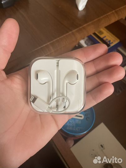 Наушники apple