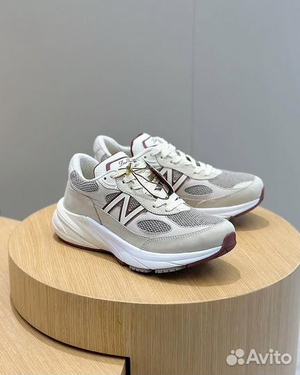 Кроссовки женские бежевые new balance