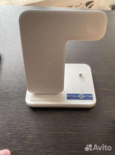 Беспроводная зарядка 3 в 1