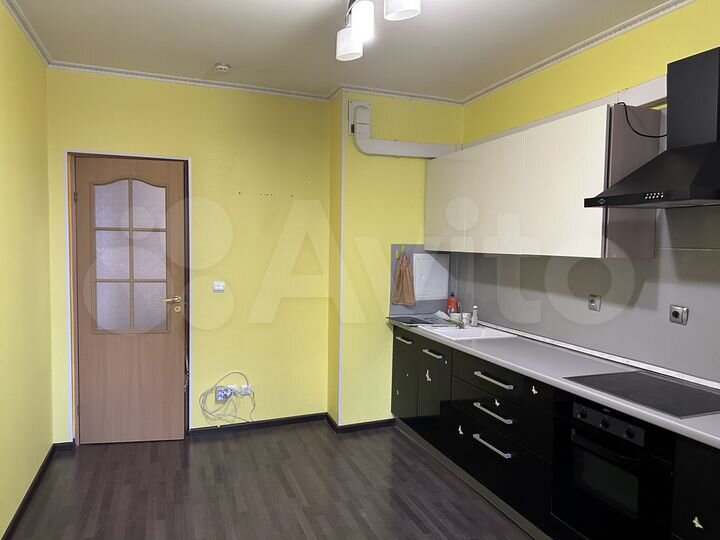 2-к. квартира, 57 м², 2/16 эт.