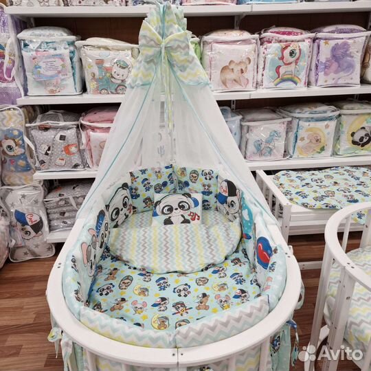 Комплект в овальную детскую кроватку
