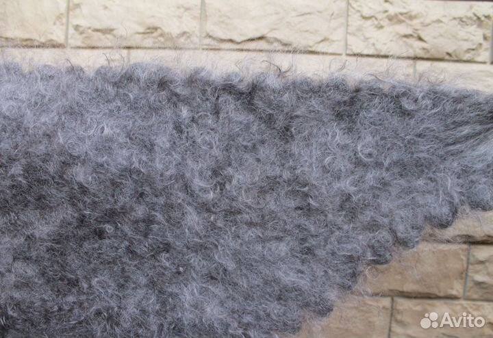 Пуховый платок шаль