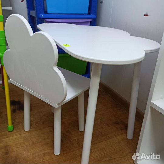 Детский стол и стул