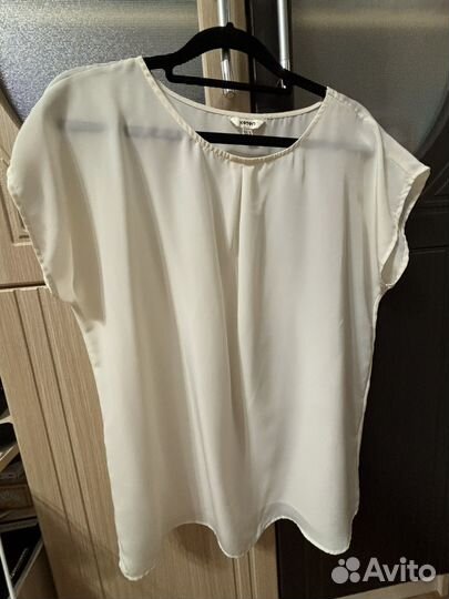Блузка белая