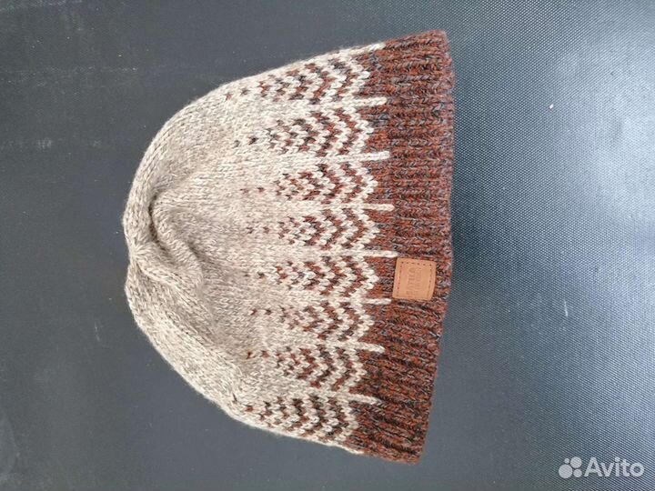 Шапки, береты женские