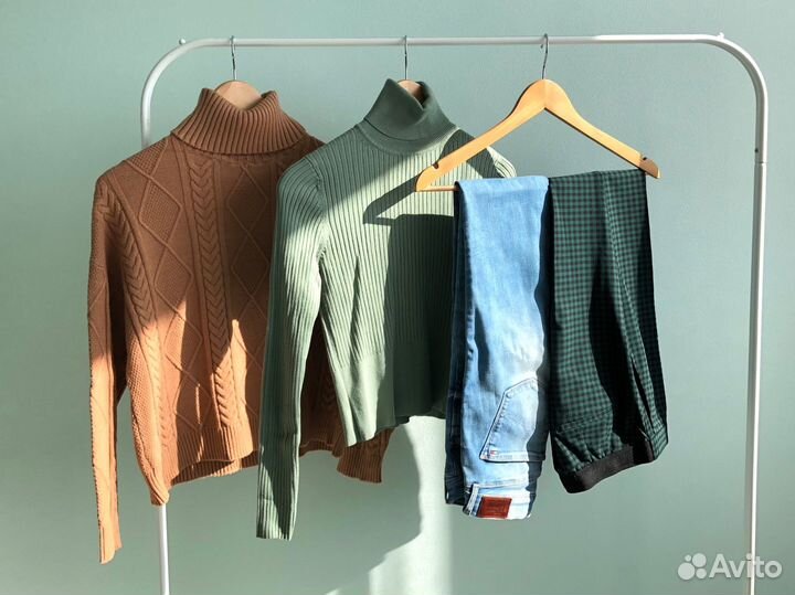 Комплект женской одежды на весну 42