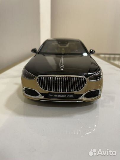 Mercedes-Maybach S680 W 223 1:18 Almost Real