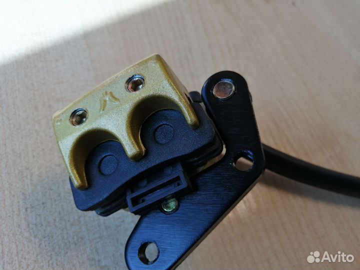 Тормоз передний в сборе (торм. цилиндр; шланг; суп