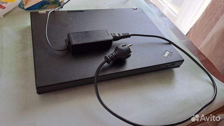 Lenovo Thinkpad R61i