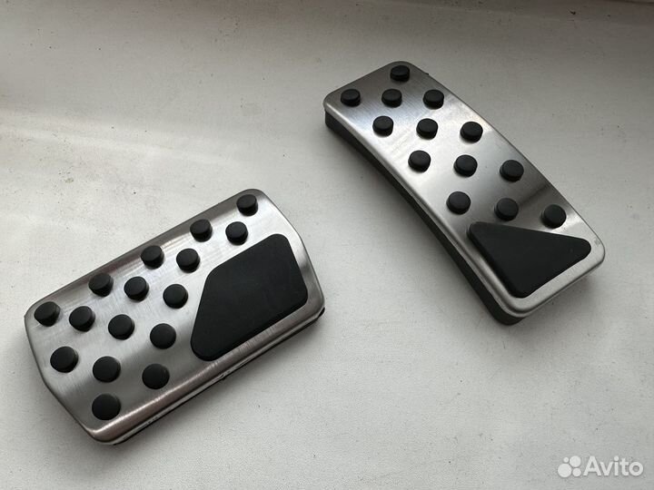 Накладки педалей Jeep Grand Cherokee WK2