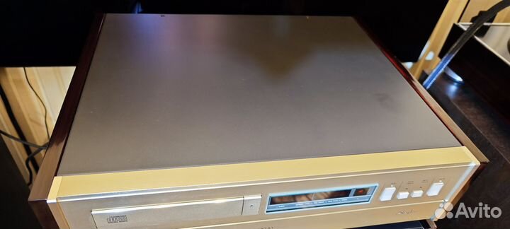 Accuphase dp 70