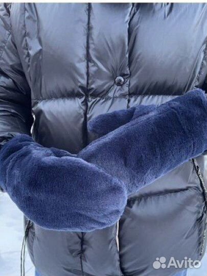 Плюшевые Варежки разных цветов