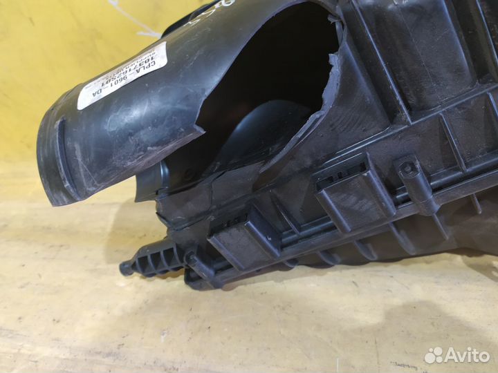 Корпус воздушного фильтра Range Rover 4