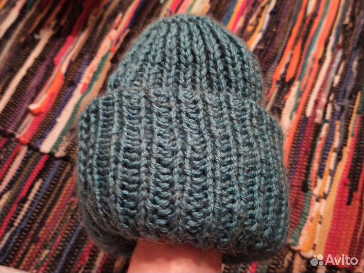 Шапка из мохера ручной работы