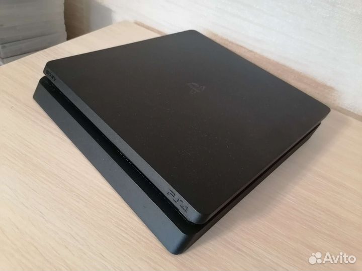 PS4 Slim +2джоя, игры