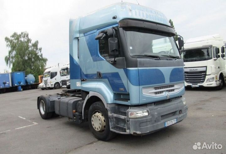 Pазбираем грузовик Renault Premium I 1996-2007