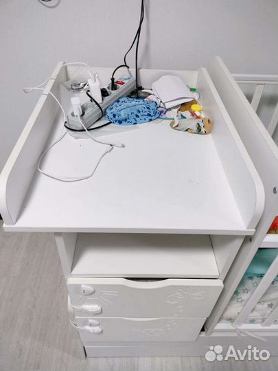 Детская кроватка с маятником с трансфоимер